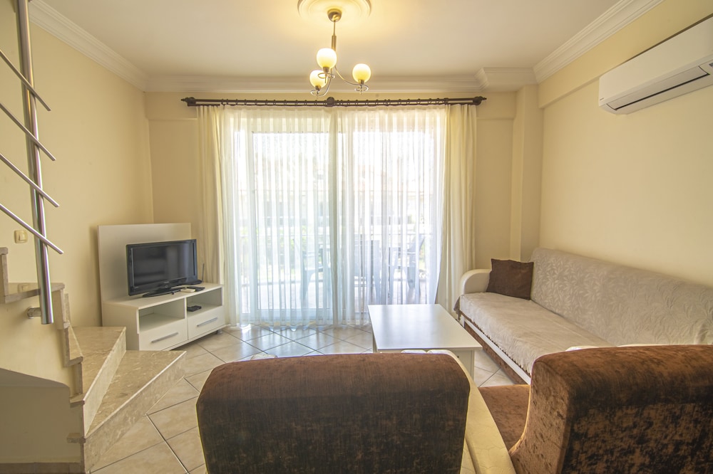 Lighthouse Apartments Rezervasyon
