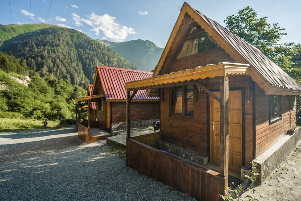 Ayder Şelale Dağ Evi Rezervasyon