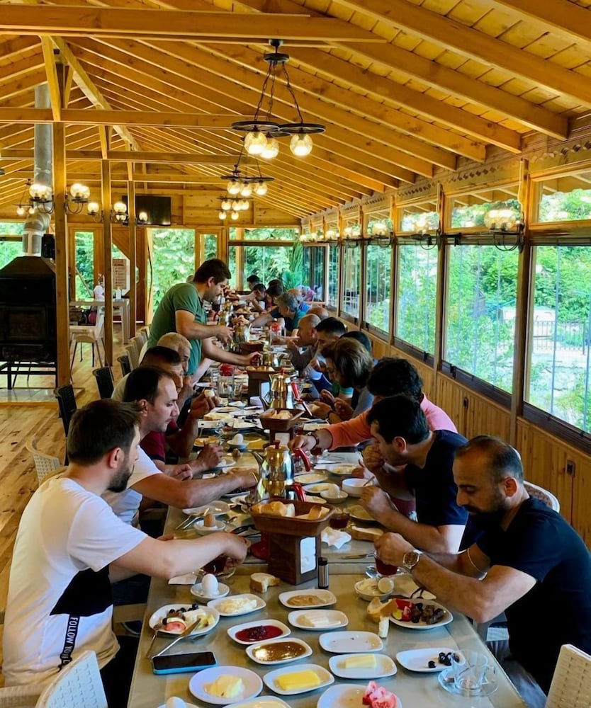 Adile Sultan Konagi Rezervasyon