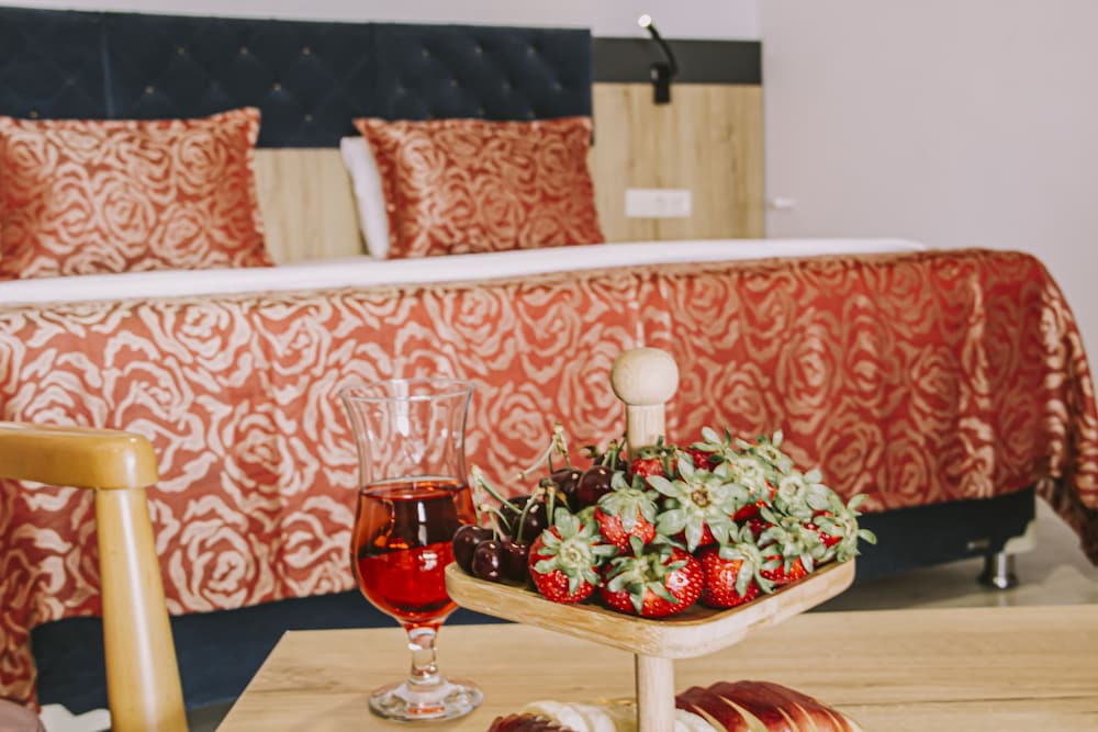 Bois Hotel & Cafe & Restaurant Rezervasyon