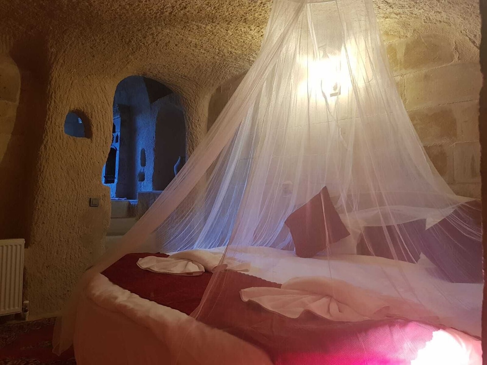 Cronos Cappadocia Cave Hotel Rezervasyon