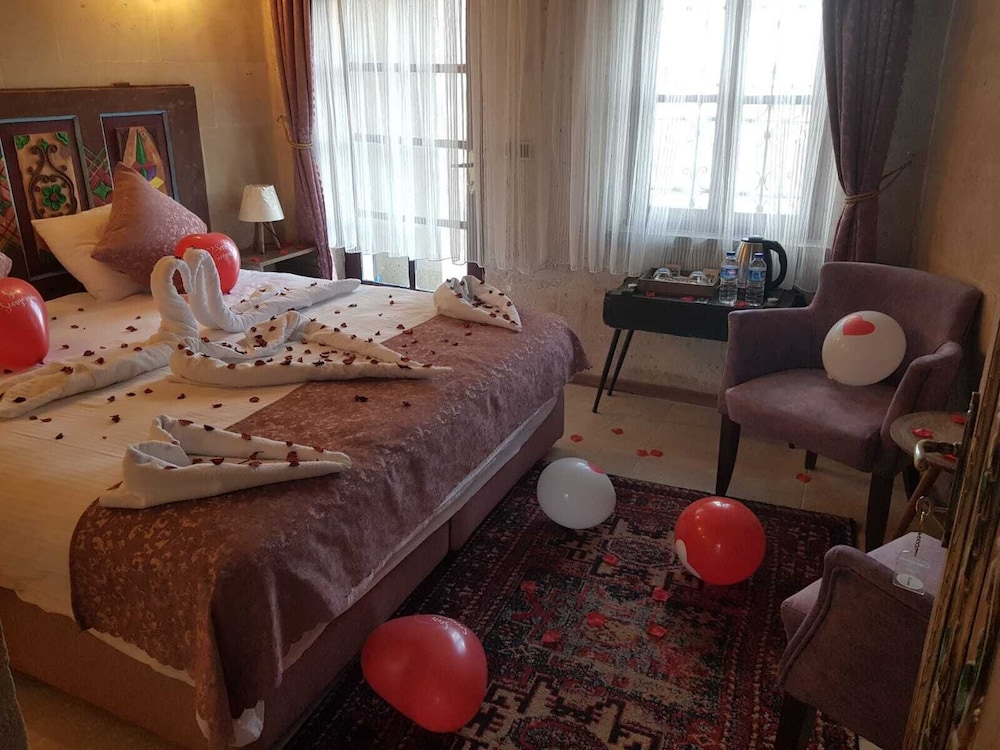 Cronos Cappadocia Cave Hotel Rezervasyon