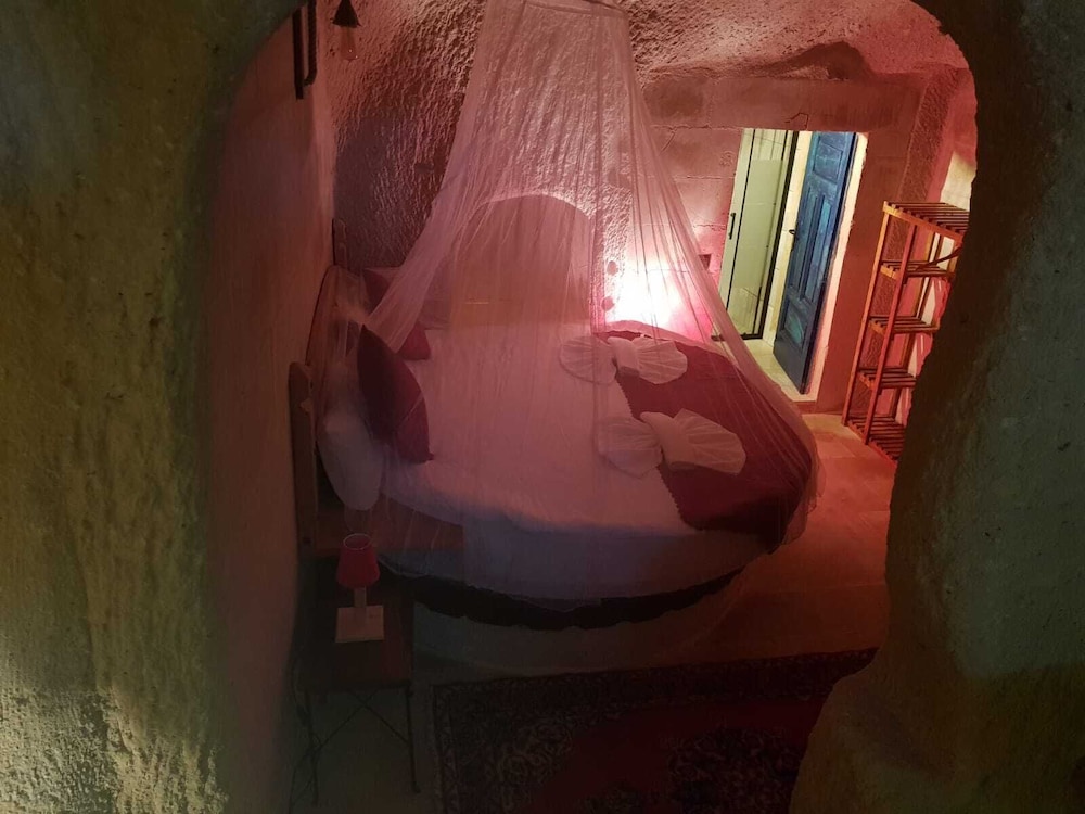 Cronos Cappadocia Cave Hotel Rezervasyon