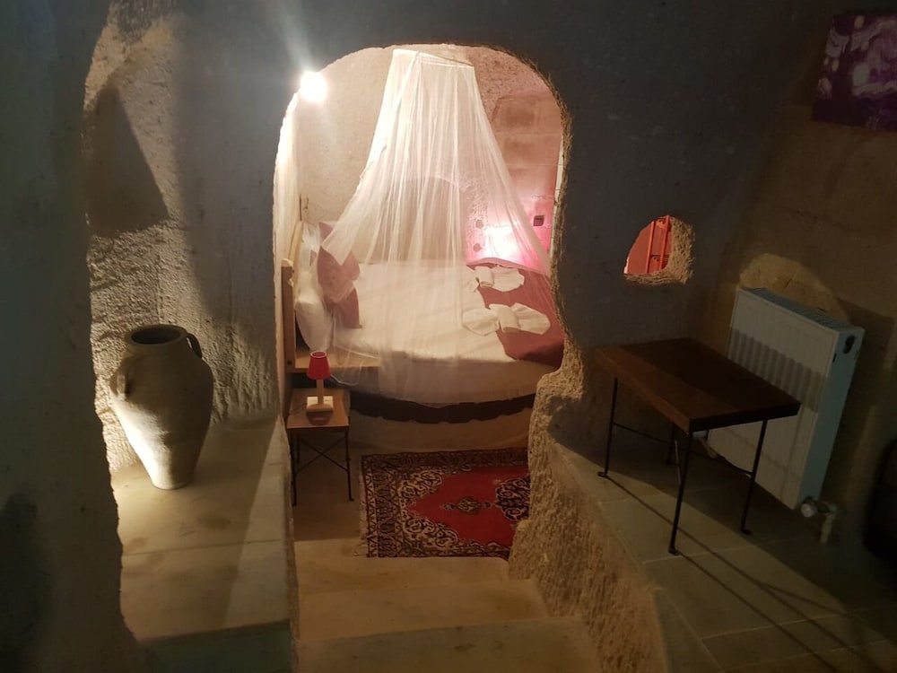 Cronos Cappadocia Cave Hotel Rezervasyon