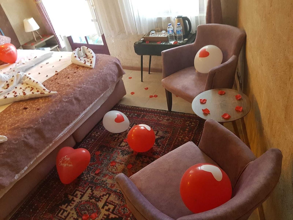 Cronos Cappadocia Cave Hotel Rezervasyon