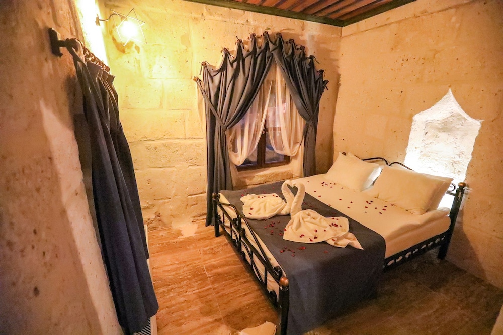 Mahperi Cappadocia Cave Suit Rezervasyon