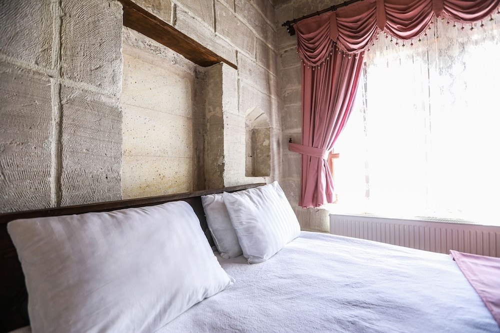 Mahperi Cappadocia Cave Suit Rezervasyon