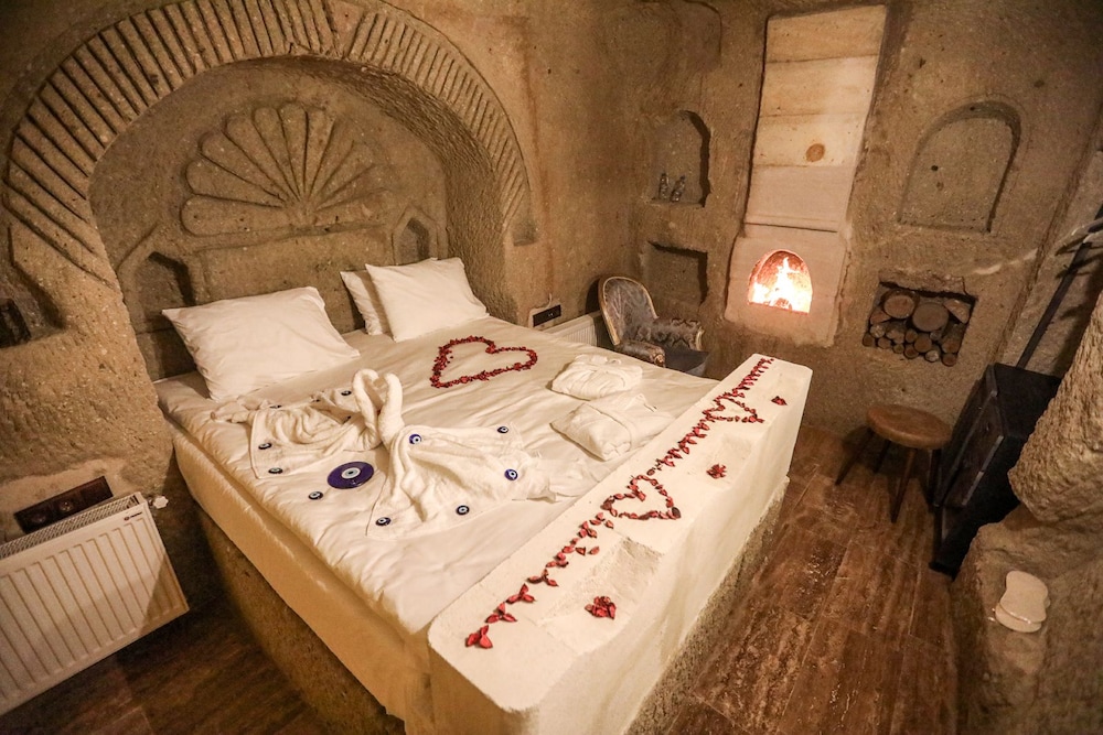 Mahperi Cappadocia Cave Suit Rezervasyon