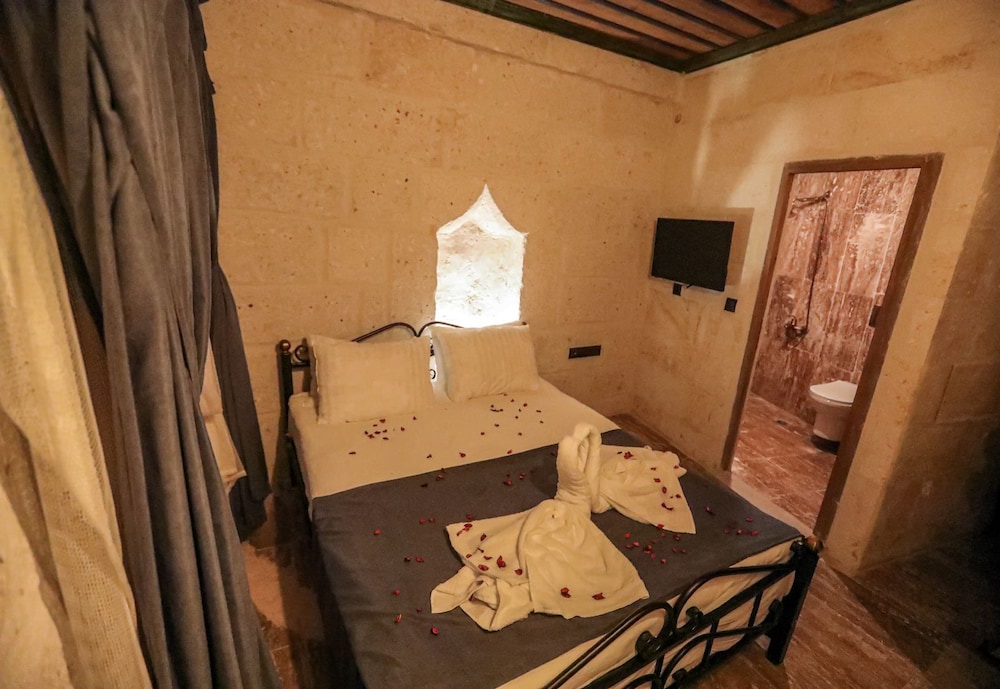 Mahperi Cappadocia Cave Suit Rezervasyon