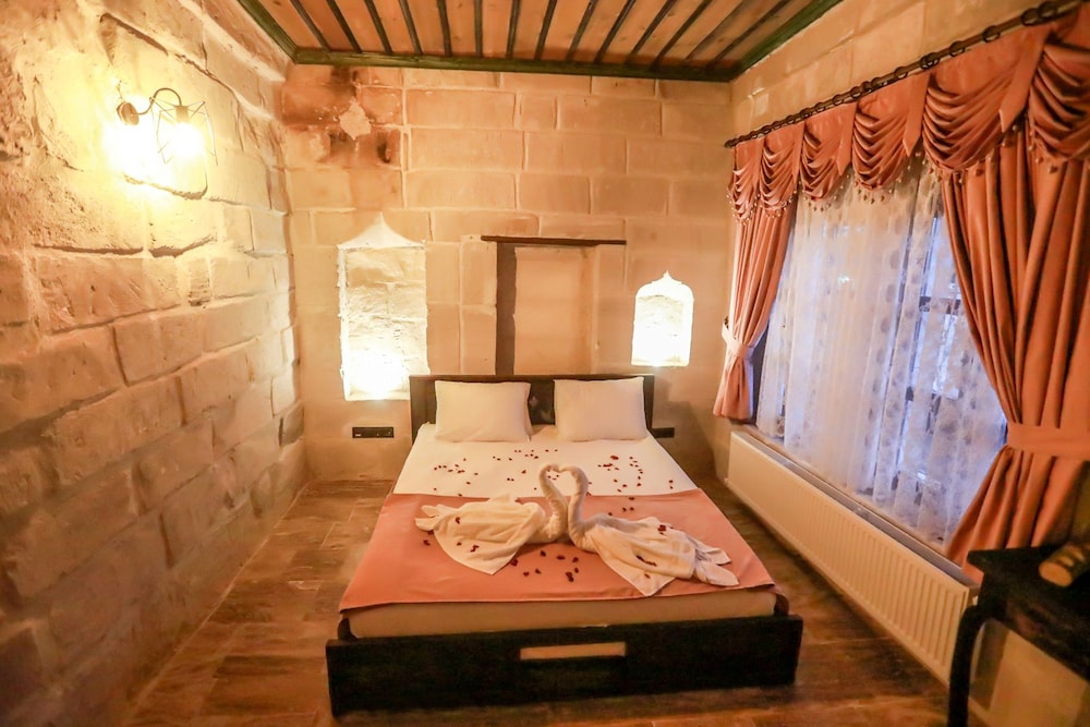 Mahperi Cappadocia Cave Suit Rezervasyon