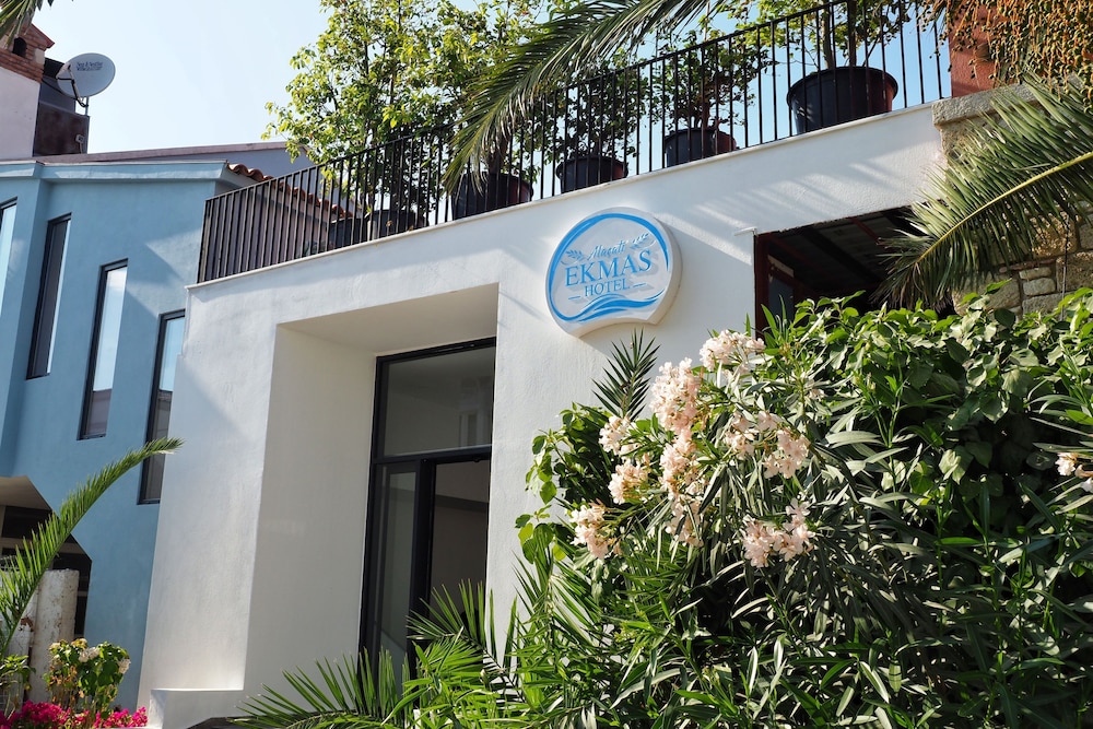 Alacati Ekmas Hotel Rezervasyon