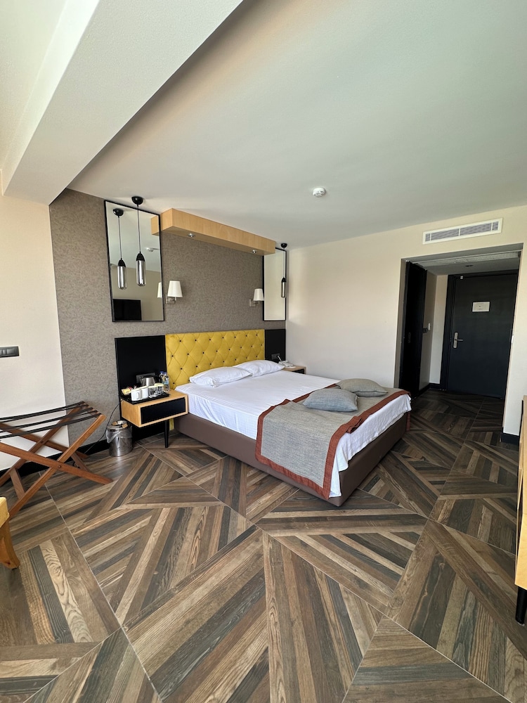 Royal Cesme Hotel Rezervasyon