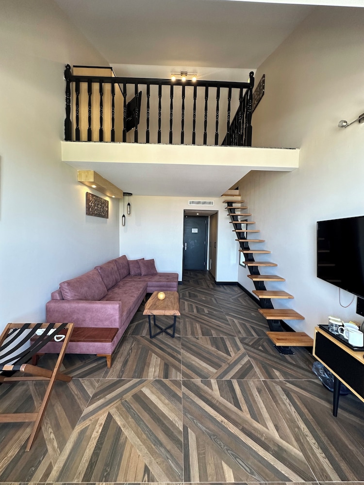 Royal Cesme Hotel Rezervasyon