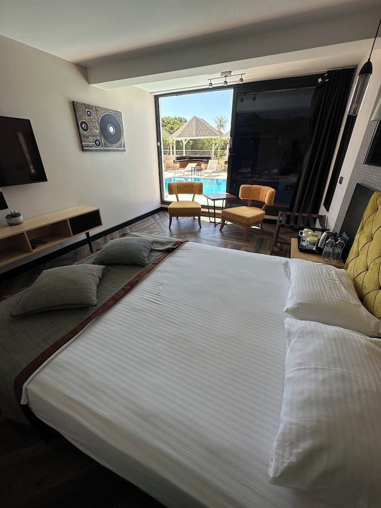 Royal Cesme Hotel Rezervasyon