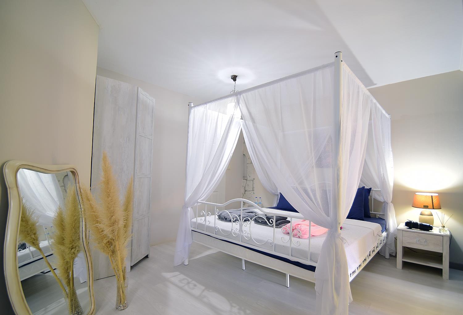 Kekik Alacati Otel Mayko Rezervasyon