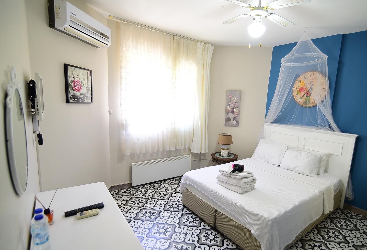 Kekik Alacati Otel Mayko Rezervasyon