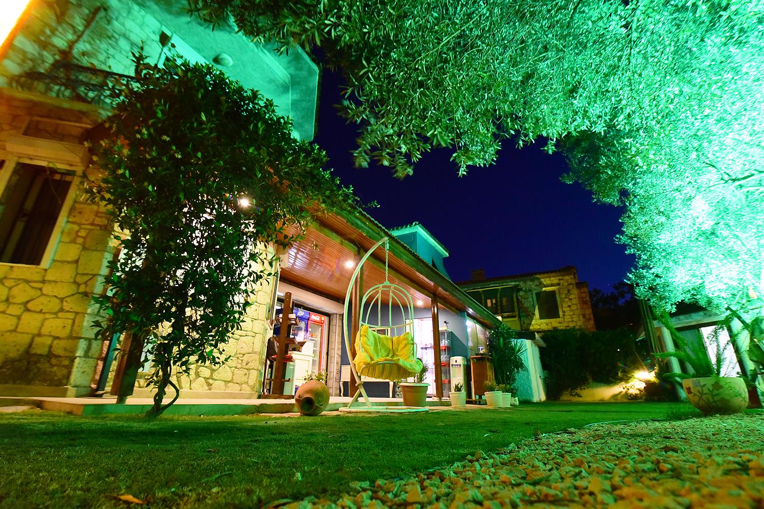 Kekik Alacati Otel Mayko Rezervasyon