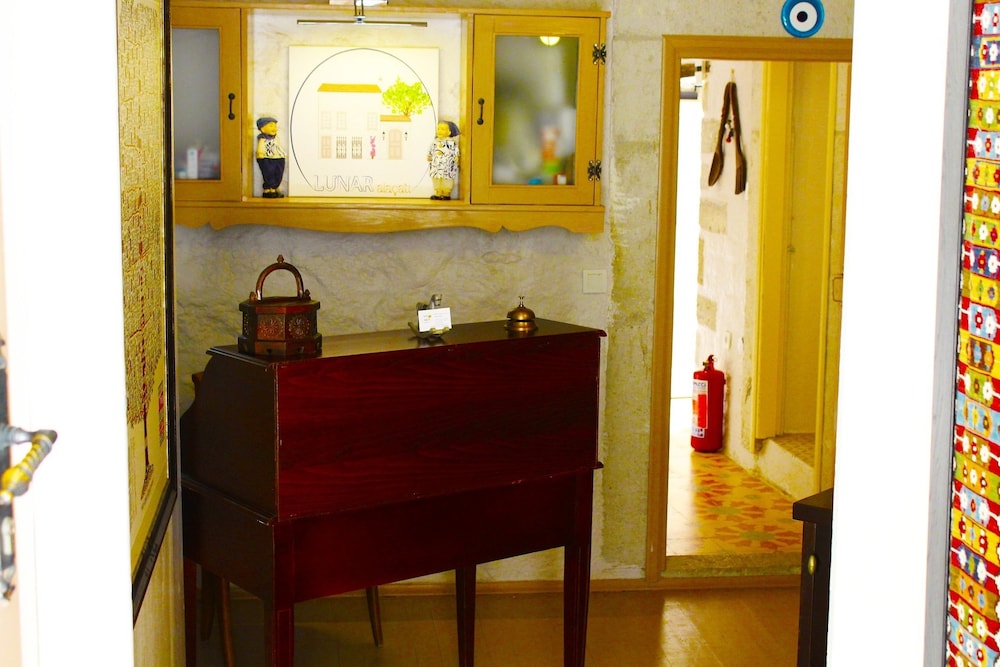 Lilyum Alaçati-Tas Ev Rezervasyon