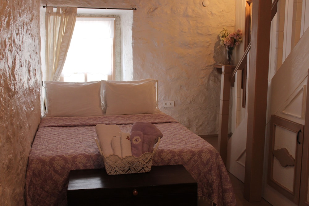 Lilyum Alaçati-Tas Ev Rezervasyon