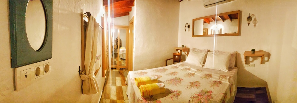 Lilyum Alaçati-Tas Ev Rezervasyon