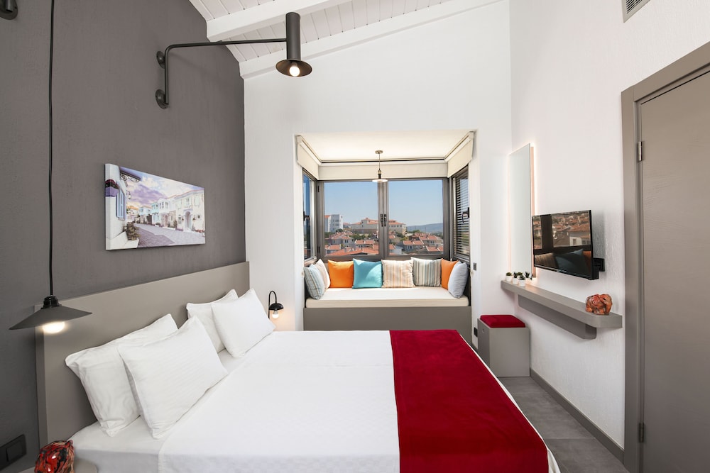 Yerli Otel Alacati Rezervasyon