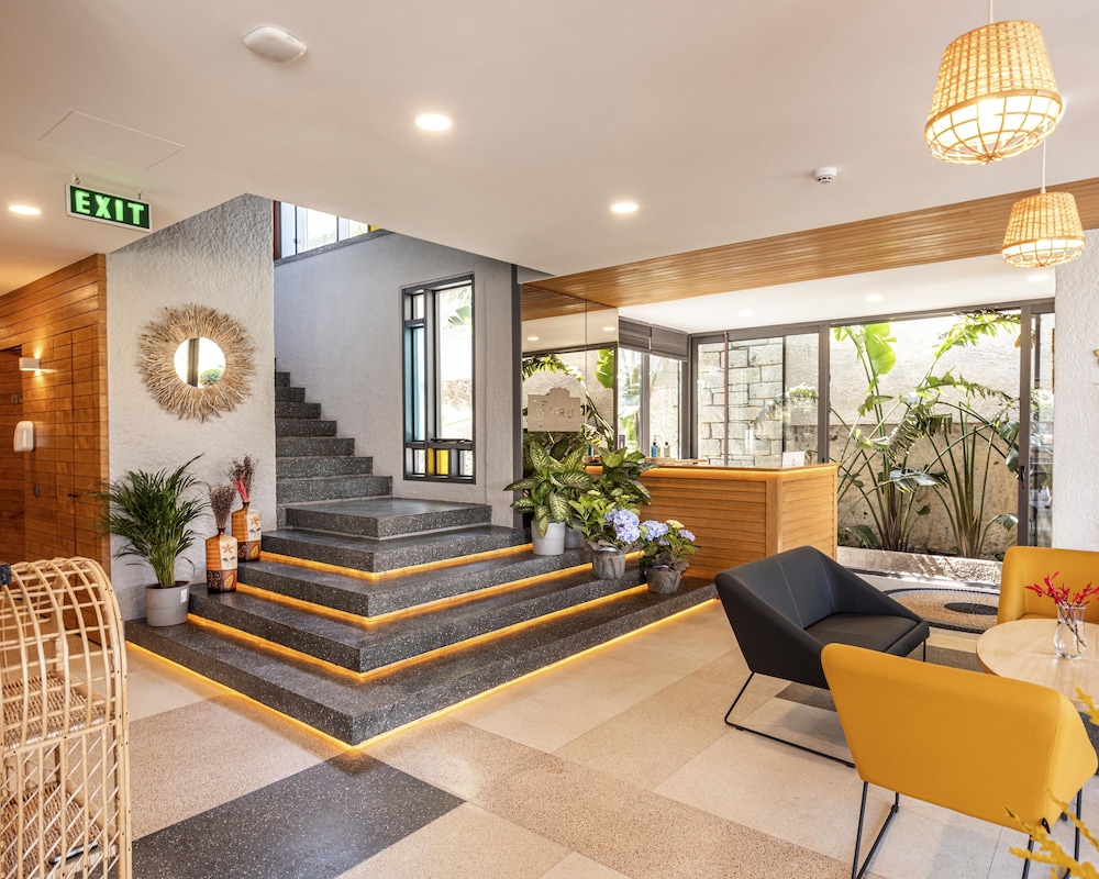 Yerli Otel Alacati Rezervasyon