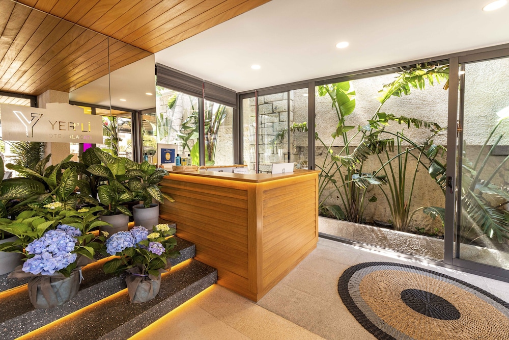 Yerli Otel Alacati Rezervasyon