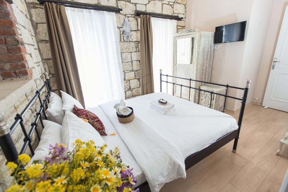 Mastika Koyici Otel Rezervasyon