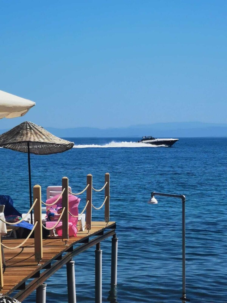 Assos Livza Butik & Apart Otel Rezervasyon