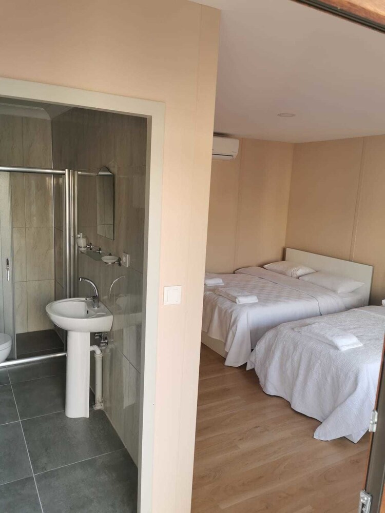 Assos Livza Butik & Apart Otel Rezervasyon