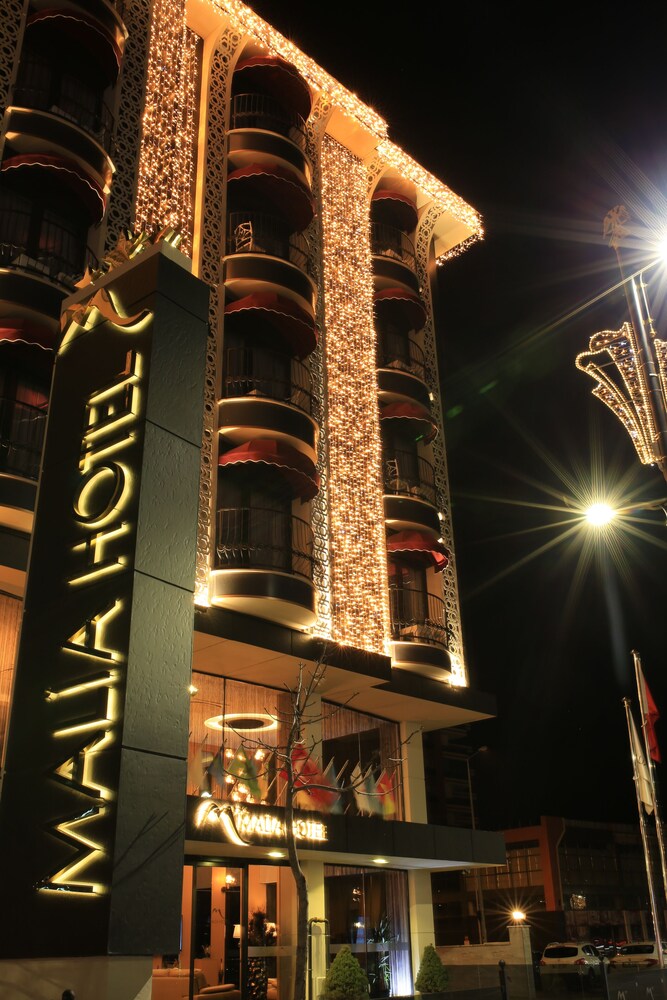 Malia Hotel Rezervasyon