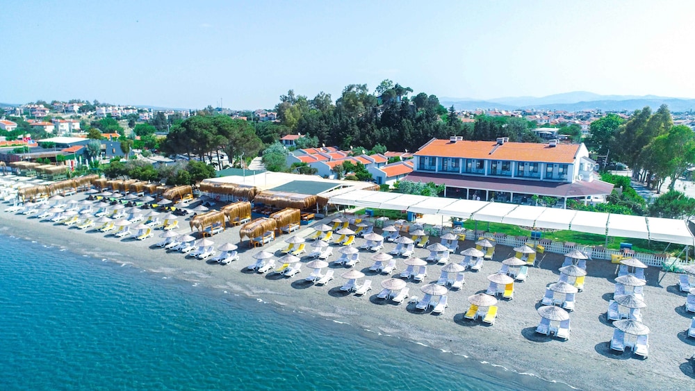 Teos Ormanci Tatil Koyu Rezervasyon