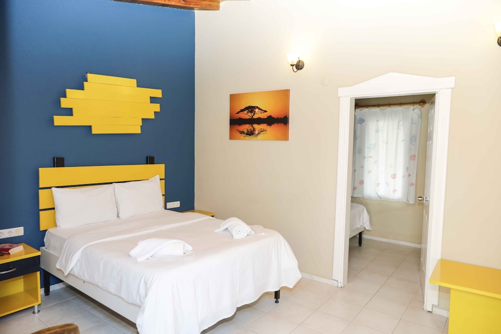 Teos Ormanci Tatil Koyu Rezervasyon