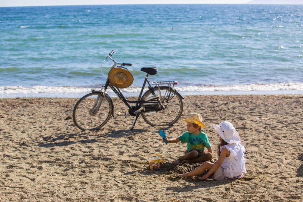 Teos Ormanci Tatil Koyu Rezervasyon