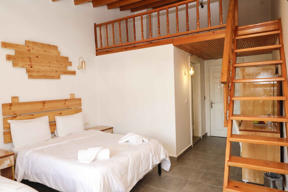 Teos Ormanci Tatil Koyu Rezervasyon