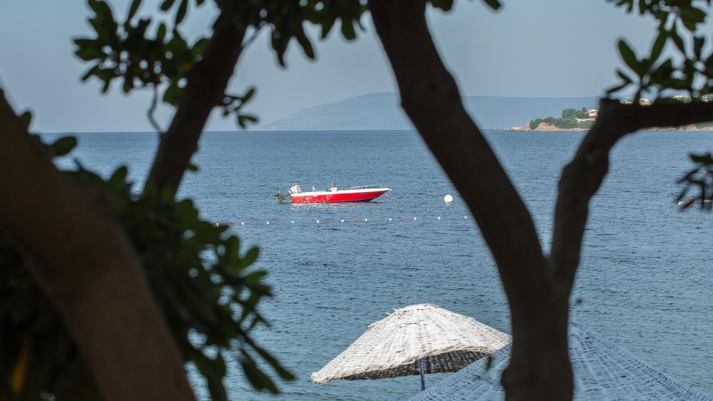 Teos Ormanci Tatil Koyu Rezervasyon