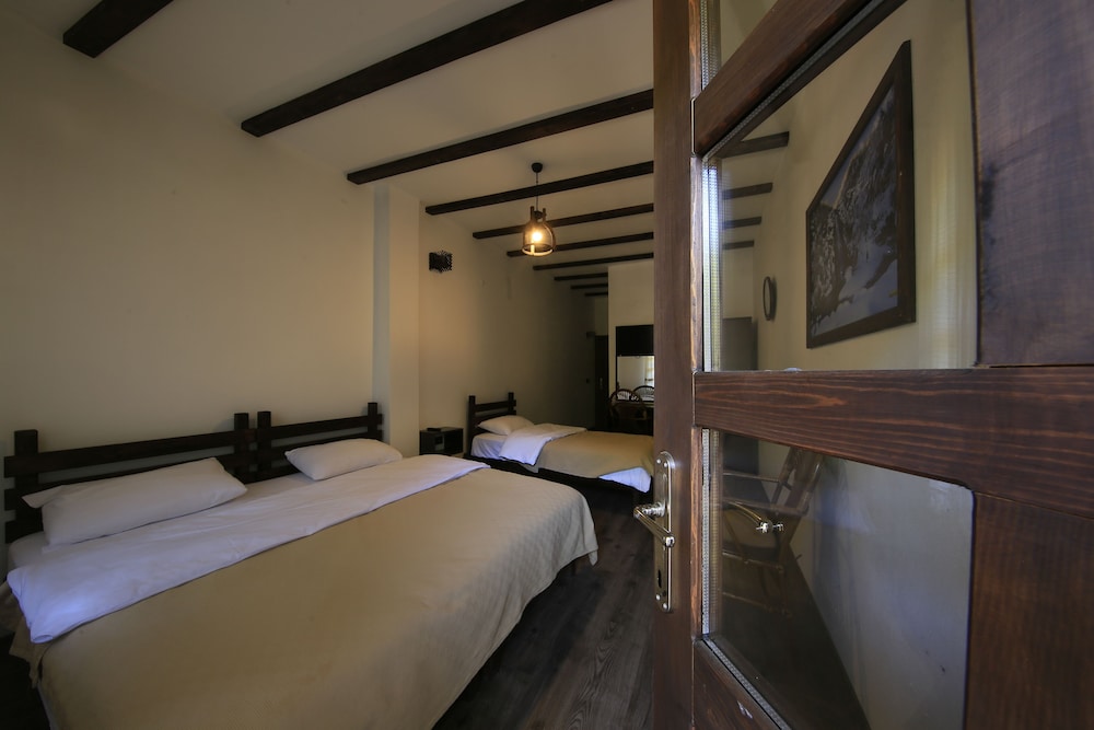 Şelale Konak Çavusun Yeri Rezervasyon