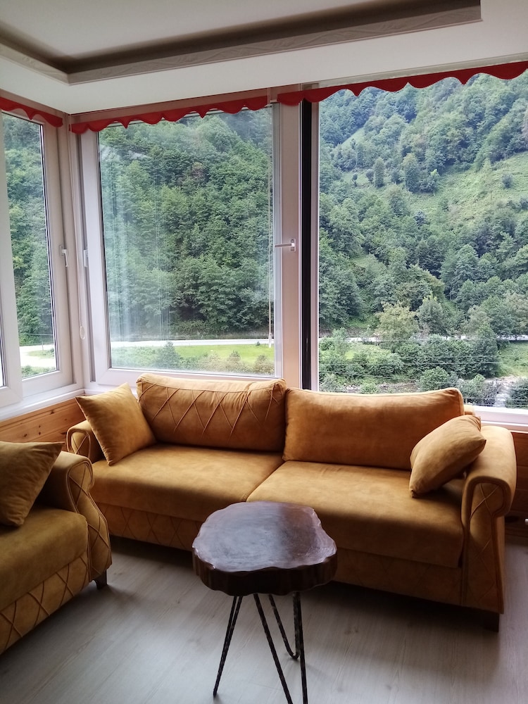 Zisto Apart Rezervasyon