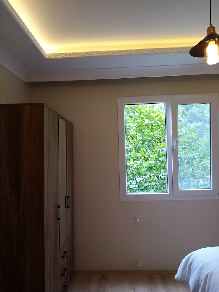 Zisto Apart Rezervasyon