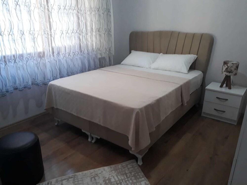 Ege Ruzgari Konukevi Rezervasyon