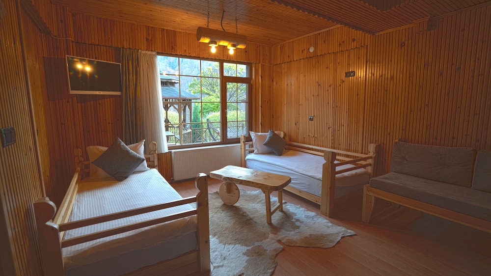 Abant Bungalov Evleri Rezervasyon