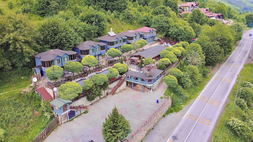 Abant Bungalov Evleri Rezervasyon