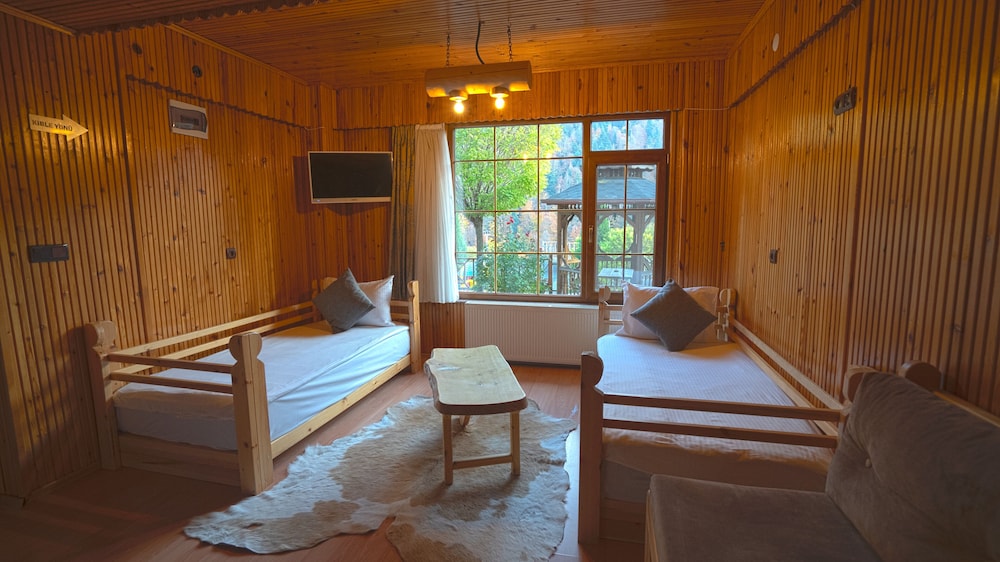 Abant Bungalov Evleri Rezervasyon