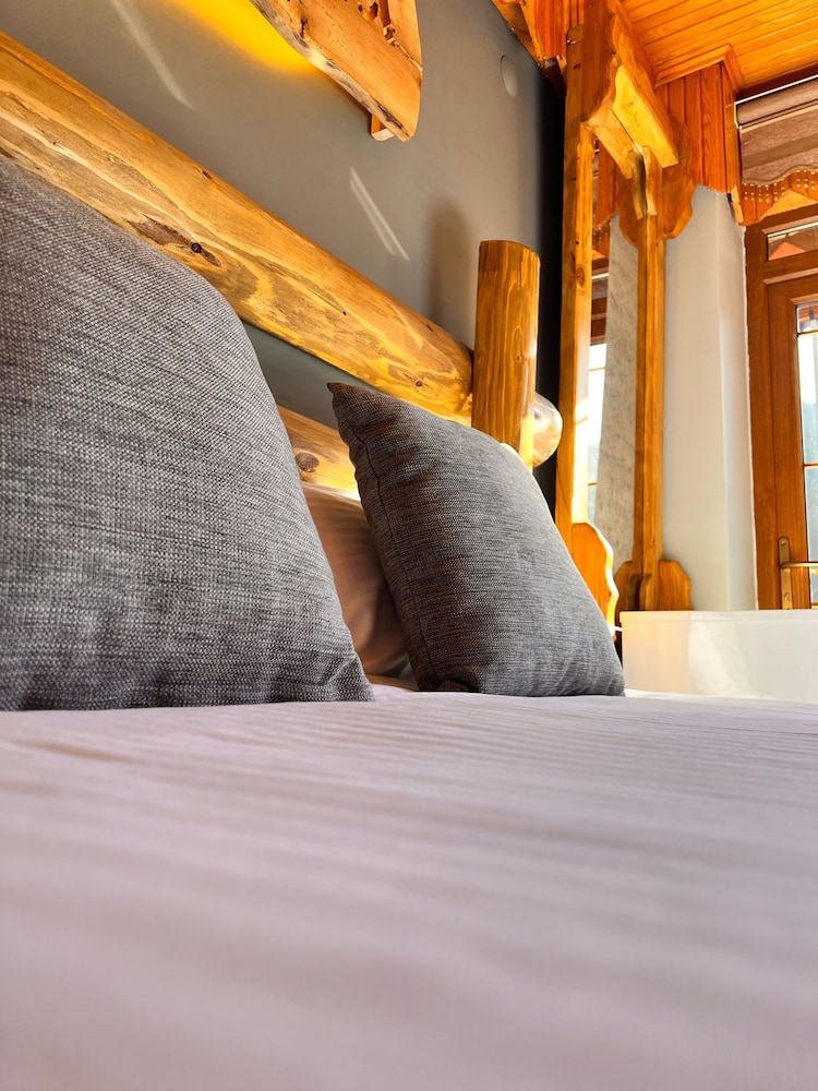 Abant Bungalov Evleri Rezervasyon