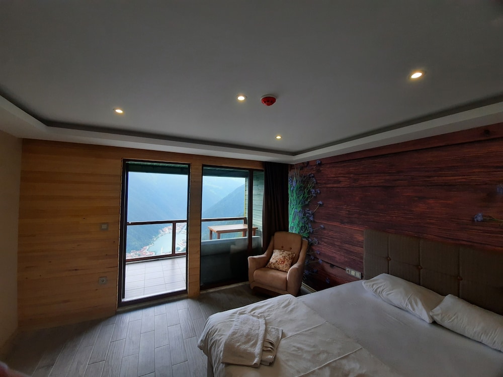 Uzungöl Yeşil Köşk Hotel Rezervasyon