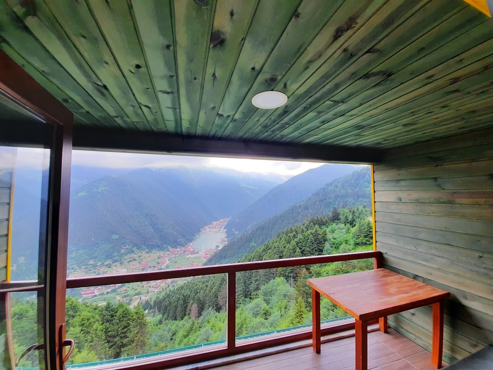 Uzungöl Yeşil Köşk Hotel Rezervasyon