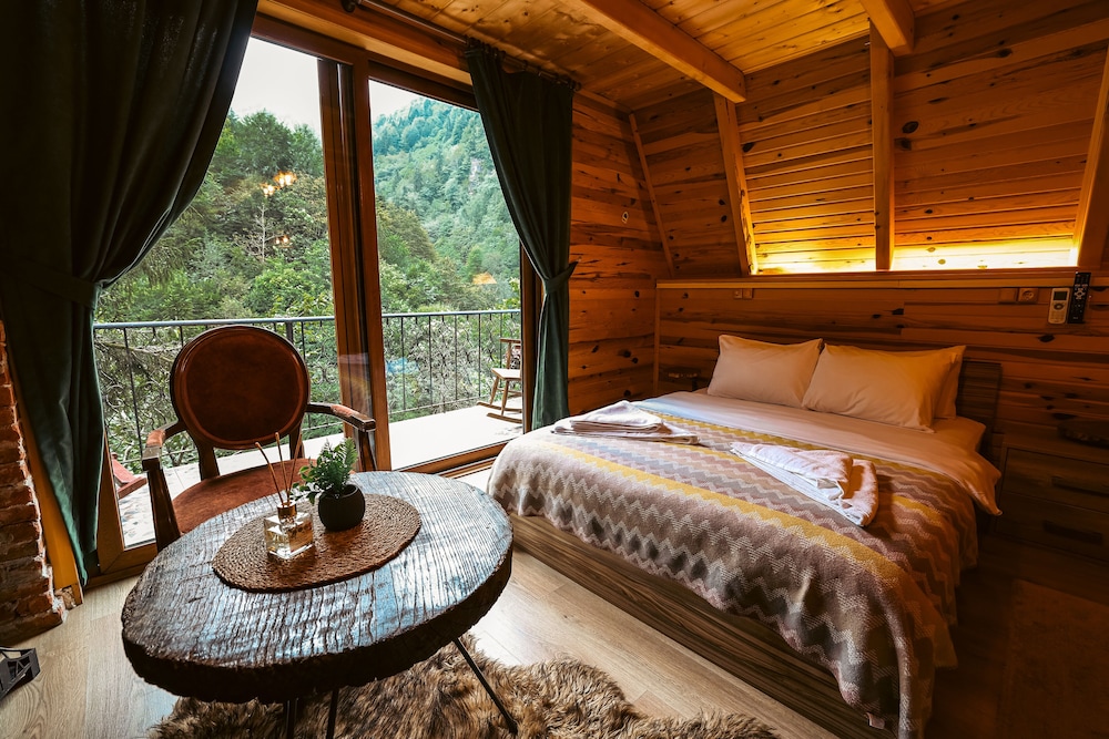 Bungalove Tatil Koyu Rezervasyon