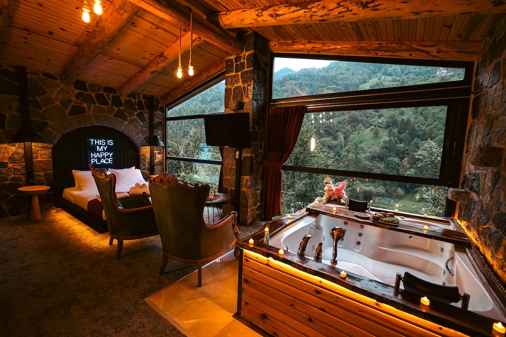 Bungalove Tatil Koyu Rezervasyon