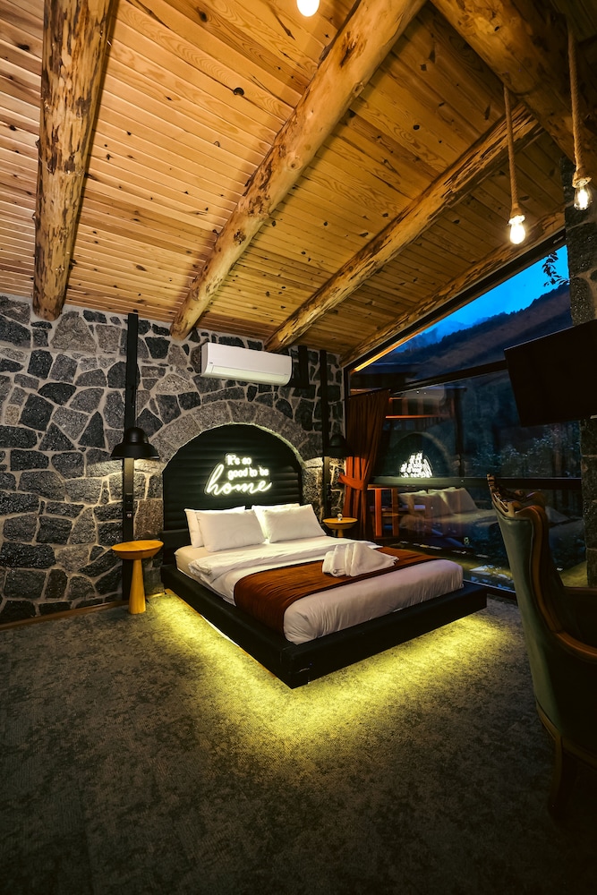 Bungalove Tatil Koyu Rezervasyon