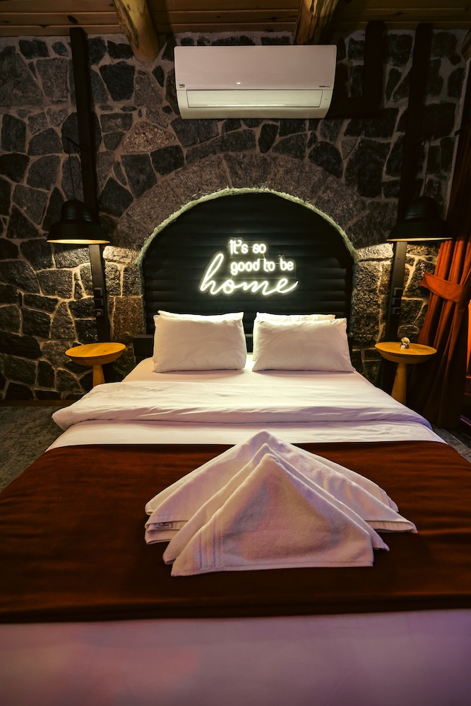 Bungalove Tatil Koyu Rezervasyon